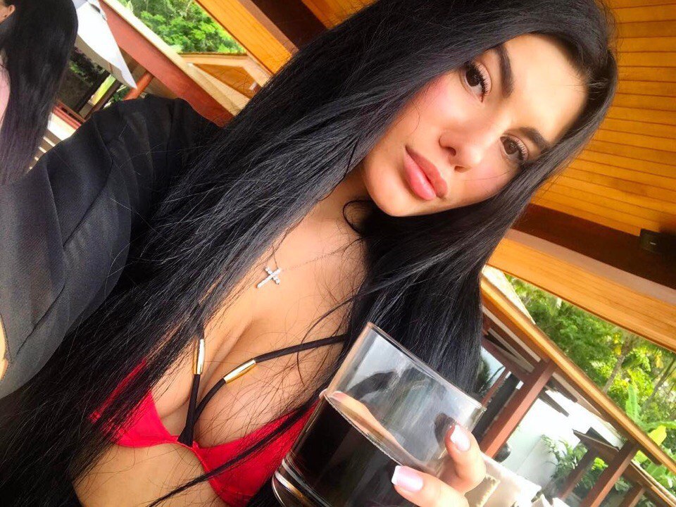 Индивидуалка Санкт-Петербурга Ангелина +7(981)136-33-84 метро Владимирская